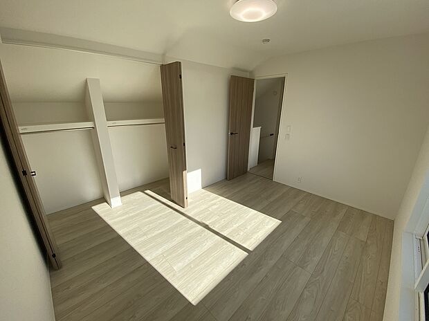 【☆Room☆ 】☆Room☆
仕事、家事、それに育児と毎日忙しく、自分の時間をなかなか取れないのが共働きライフ。でも、住まいの選び方次第では時間に余裕が生まれ、気持ちもゆったり。趣味だって楽しめるかも( *´艸｀)