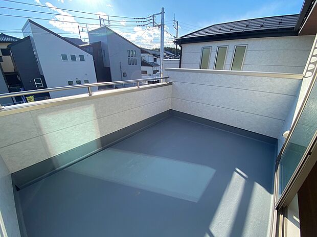【☆Balcony☆ 】☆ただ「住まう」だけではございません。気持ち良く住んで欲しい気持ちをこめて…。お住まいの事、住まう街の事、お金の事、何でもご相談下さいませ。