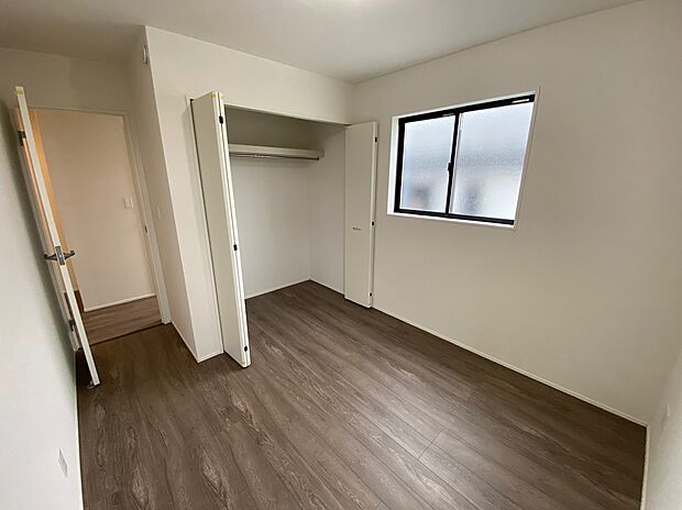 【☆Room☆】☆Room☆
各部屋を最大限に広く使って頂ける様、全居住スペースに収納付。プライベートルームはゆったりと快適に。