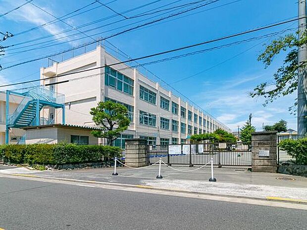 福生市立福生第三小学校（約650m）