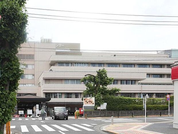 青梅市立青梅総合医療センター(約2,600m)