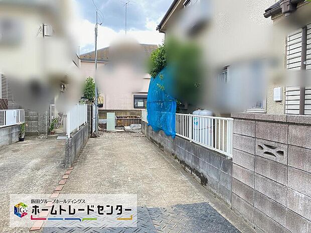 【現地外観写真】☆一戸建ての大きなメリットは、「自分の土地」を自由に使えること。好きなペットが飼えるほか、ガーデニングやDIY、車やバイクの手入れなど様々な趣味を楽しめます♪