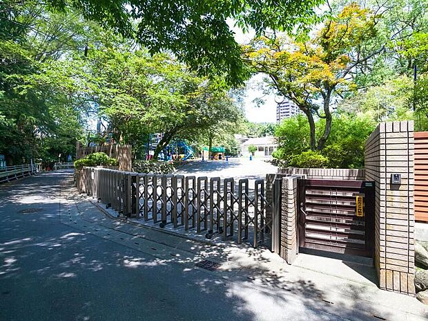 福島学園幼稚園（約1,500m）