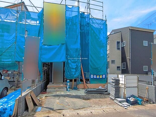 【前面道路含む現地写真】☆一戸建ての大きなメリットは、「自分の土地」を自由に使えること。好きなペットが飼えるほか、ガーデニングやDIY、車やバイクの手入れなど様々な趣味を楽しめます♪