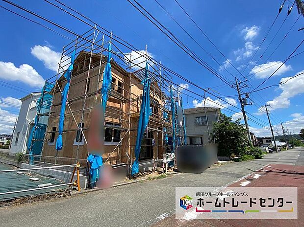 【前面道路含む現地写真】日野市西平山1丁目・限定1棟のご案内を開始致しました!
明るく・開放感ある立地☆
「平山城址公園」駅まで徒歩9分!
カースペースもございます!通勤で車をお使いの方にも大変オススメです!