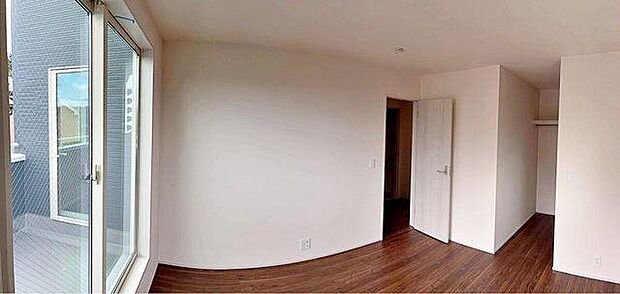 【☆Room☆】大きな窓からたっぷりと陽光が注がれる明るい空間。家族の成長に対応できる永住仕様の間取り。一日の疲れを癒やしてくれる、時を忘れて過ごせる空間。