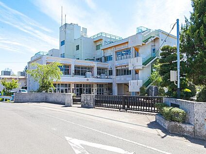 あきる野市立一の谷小学校 900m(徒歩12分)