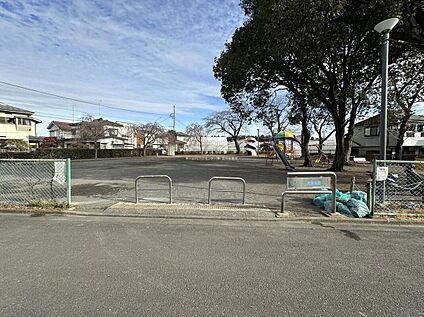 あげば児童遊園 1300ｍ(徒歩17分/自転車6分)