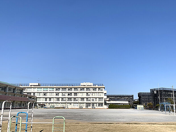 平塚市立勝原小学校（約800m）