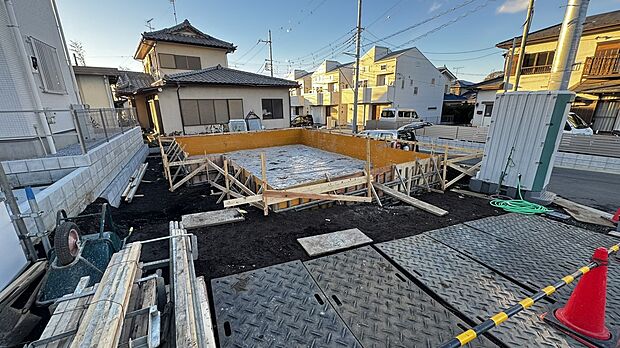 【ブランピュール鶴川 全7棟2期1棟　2025.12.26撮影】趣味の多いお父さん用にテレワークスペース、お洋服収納にウォークインクローゼット、家族に嬉しいキッチン収納、他にも大きな玄関など、たっぷりの機能・設備が嬉しいプランです。