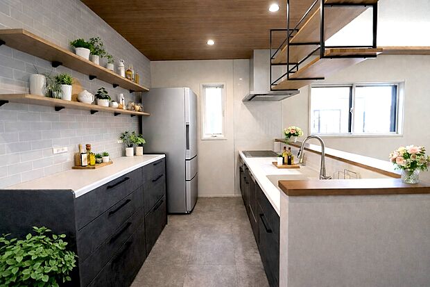 キッチン（モデルハウス）収納力と機能性に優れたキッチンで、すっきりとした美しい暮らしを実現します。