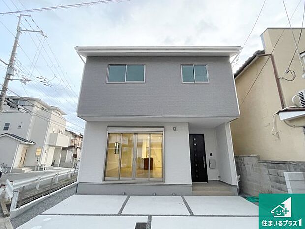 安心の10年保証!外観を美しく保ち、雨水で汚れを落とします!気になることがありましたら、お気軽にお問い合わせください!