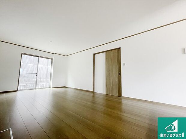 対面キッチンでご家族のコミュニケーションも自然と増える設計！