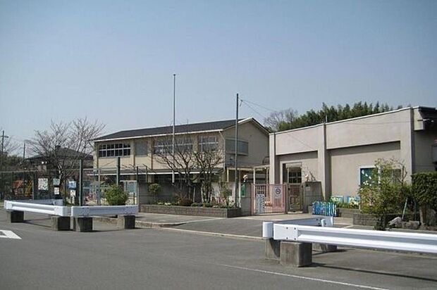 京田辺市立三山木幼稚園（約1,800m）