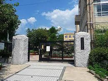 京都市立蜂ケ岡中学校 徒歩344m