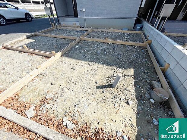 【外観】現在建築中！落ち着いた街並みで新生活を始めることが出来そう！周辺の物件も併せてご紹介させて頂きます！