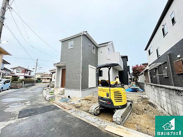 【外観】現在建築中!落ち着いた街並みで新生活を始めることが出来そう!周辺の物件も併せてご紹介させて頂きます!