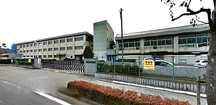 栗東市立葉山東小学校 徒歩1567m