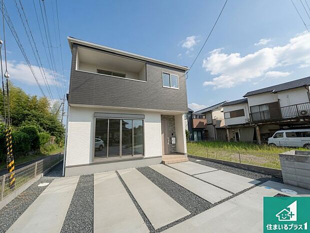 【外観】安心の10年保証!外観を美しく保ち、雨水で汚れを落とします!気になることがありましたら、お気軽にお問い合わせください!