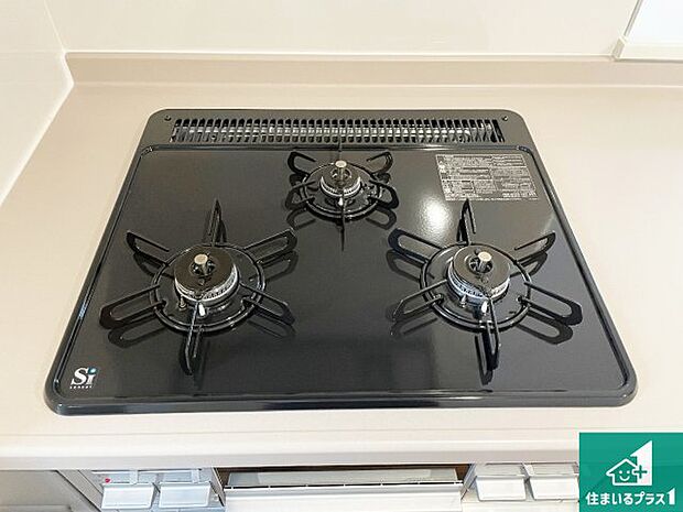 【コンロ】ダブル高火力Siセンサー付きコンロ!3口あるので、まとめて料理をする時も大活躍!