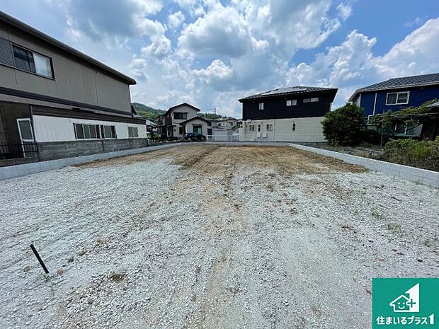【外観】現在建築中!落ち着いた街並みで新生活を始めることが出来そう!周辺の物件も併せてご紹介させて頂きます!