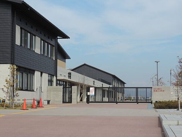 近江八幡市立桐原小学校