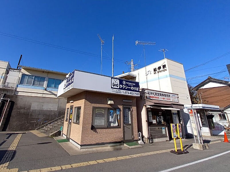 【車・交通】JR阪和線　紀伊駅