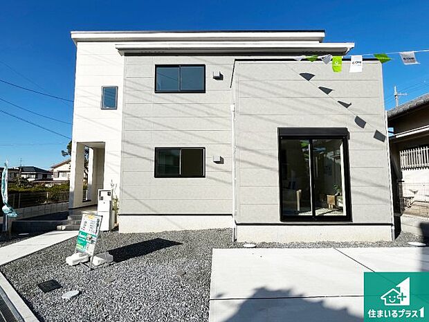 【外観】安心の10年保証!外観を美しく保ち、雨水で汚れを落とします!気になることがありましたら、お気軽にお問い合わせください!