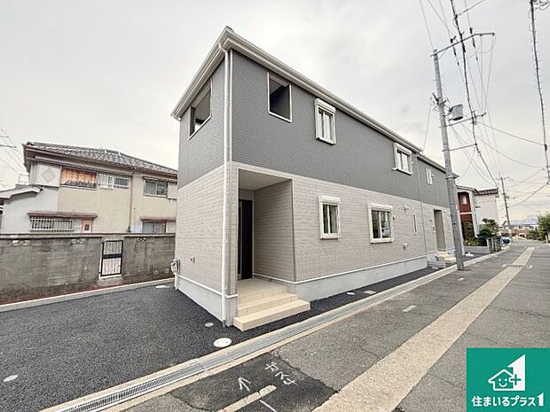 【外観】安心の10年保証!外観を美しく保ち、雨水で汚れを落とします!気になることがありましたら、お気軽にお問い合わせください!