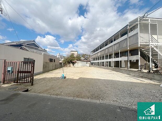 【外観】周辺は落ち着いた街並みの住宅地!子育てがしやすい住環境です!まだ未完成ですが、現地でしかわからない事もございます。是非一度ご覧ください。