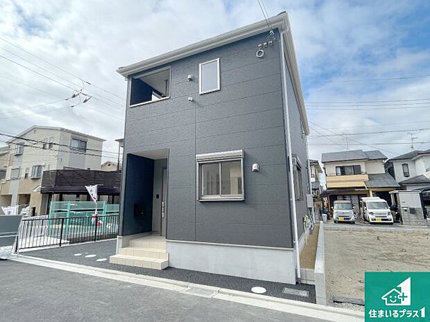 【外観】安心の10年保証!外観を美しく保ち、雨水で汚れを落とします!気になることがありましたら、お気軽にお問い合わせください!