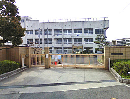 堺市立深井西小学校 徒歩193m