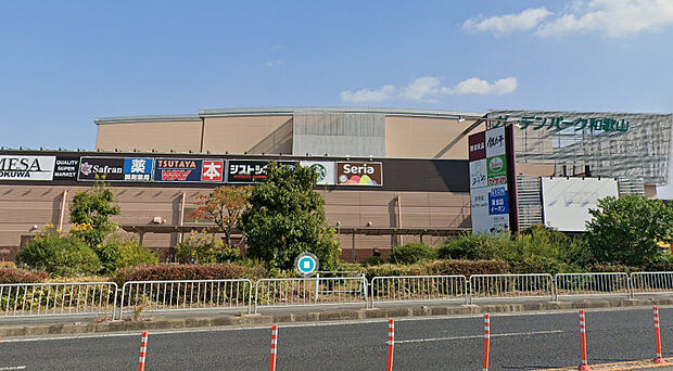 メッサオークワ ガーデンパーク和歌山店