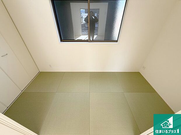 【和室】一室あると便利な和室は客間としてだけでなく、小さなお子様のプレイルームやみんなでお昼寝もいいですね。