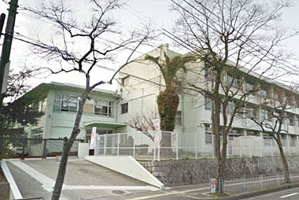 富田林市立高辺台小学校 徒歩458m