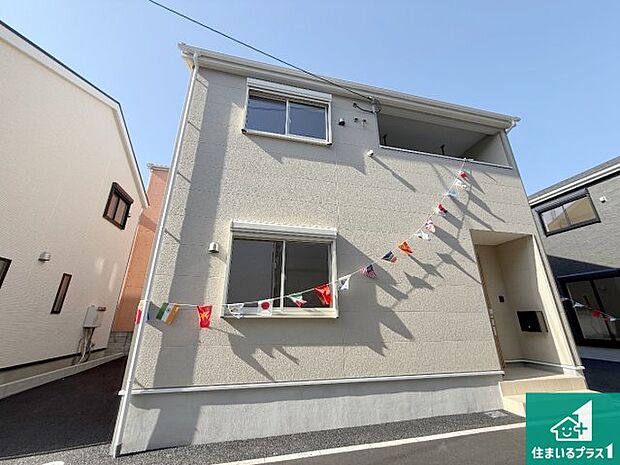 【外観】安心の10年保証！外観を美しく保ち、雨水で汚れを落とします！気になることがありましたら、お気軽にお問い合わせください！
