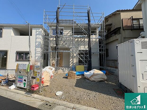 【外観】現在建築中！落ち着いた街並みで新生活を始めることが出来そう！周辺の物件も併せてご紹介させて頂きます！