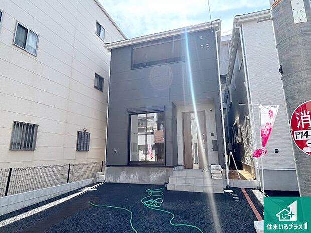 【外観】安心の10年保証!外観を美しく保ち、雨水で汚れを落とします!気になることがありましたら、お気軽にお問い合わせください!