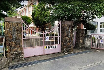 和歌山市立小倉小学校 徒歩720m