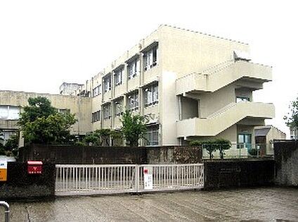 堺市立野田小学校 徒歩953m