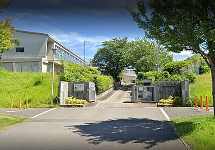 堺市立新檜尾台小学校 徒歩400m