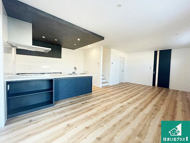 現在建築中！落ち着いた街並みで新生活を始めることが出来そう！周辺の物件も併せてご紹介させて頂きます！
