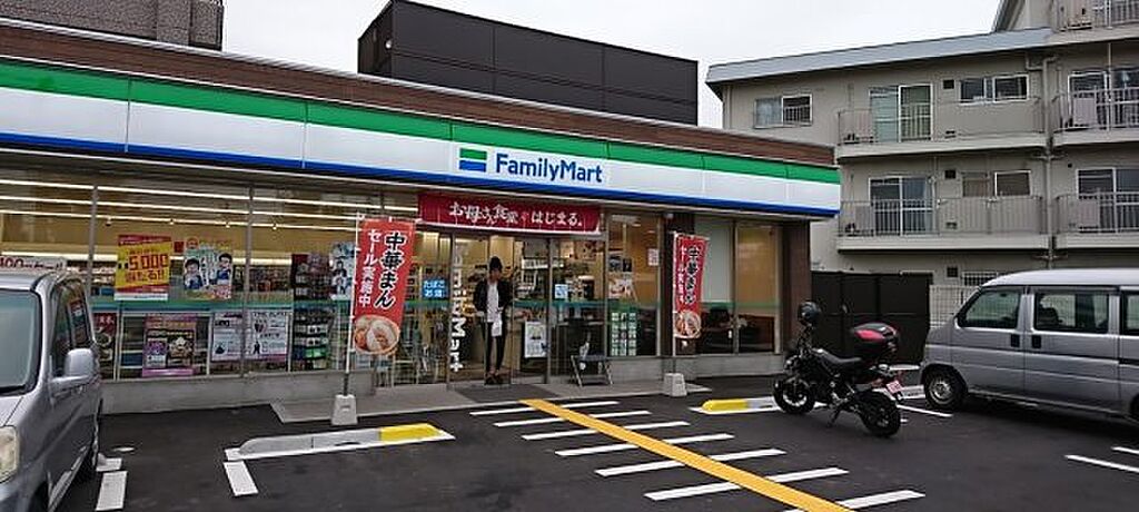 ファミリーマート 尼崎塚口町店：徒歩3分（188ｍ）