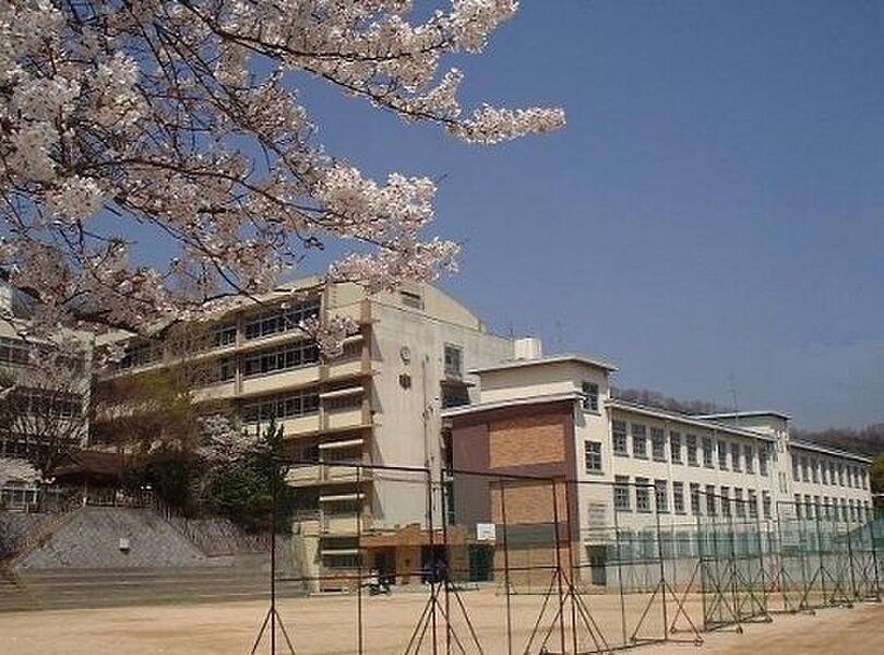 【学校】神戸市立夢野中学校