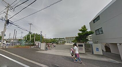 明石市立朝霧小学校 徒歩450m