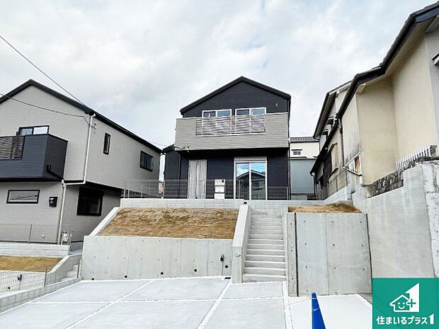 【外観】安心の10年保証!外観を美しく保ち、雨水で汚れを落とします!気になることがありましたら、お気軽にお問い合わせください!