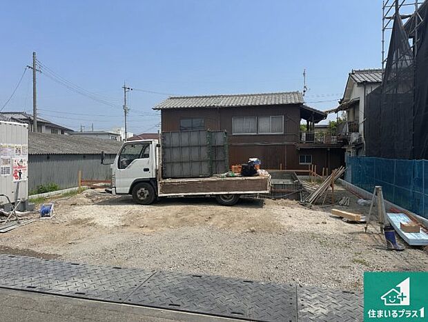 【外観】周辺は落ち着いた街並みの住宅地!子育てがしやすい住環境です!まだ未完成ですが、現地でしかわからない事もございます。是非一度ご覧ください。