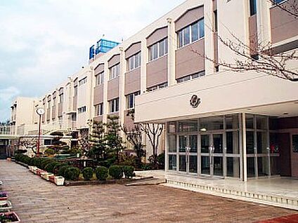 神戸市立星和台小学校 徒歩650m