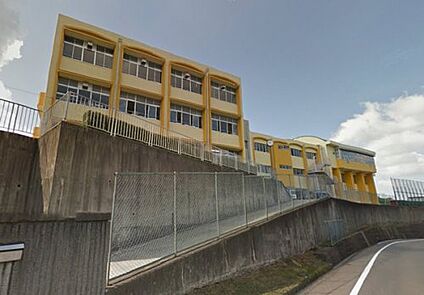 神戸市立小部中学校 徒歩1556m