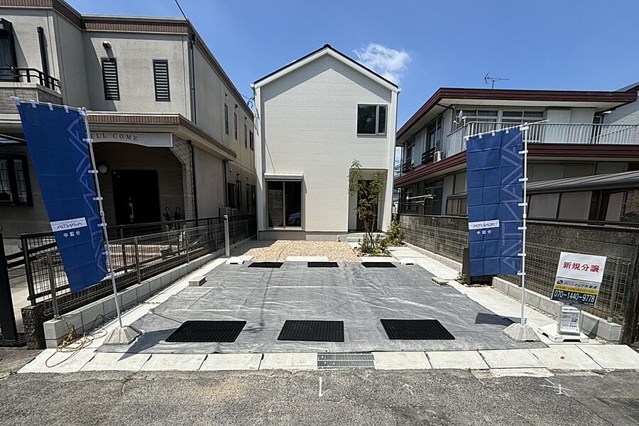 【photo/1号地外観】建物完成！土日・平日見学可能です。事前にご予約いただくと当日のご案内がスムーズです。もちろん当日のご予約も大歓迎です。お気軽にお問い合わせください。